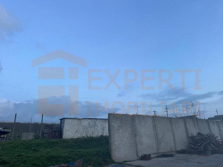 Teren Construcții intravilan de 2697 mp, în Valu lui Traian