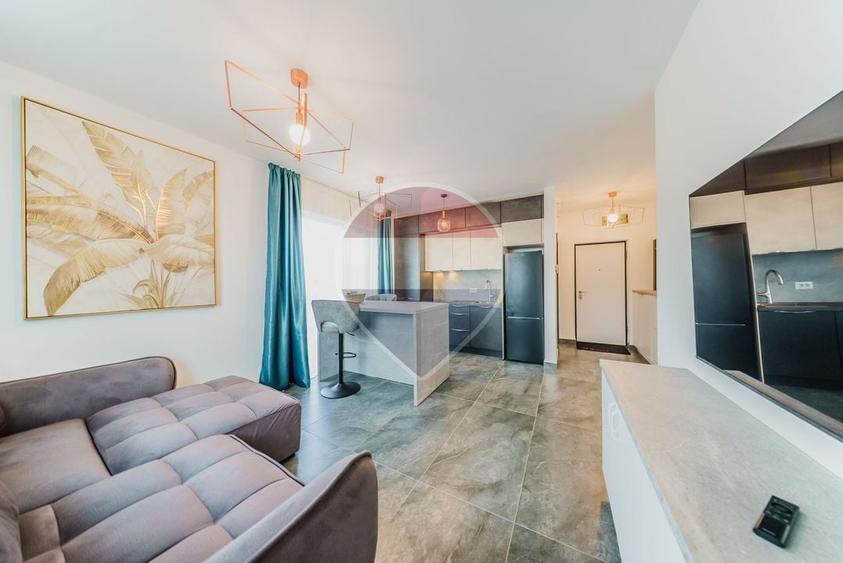 Apartament cu 2 camere semidecomandat, mobilat în Confecții