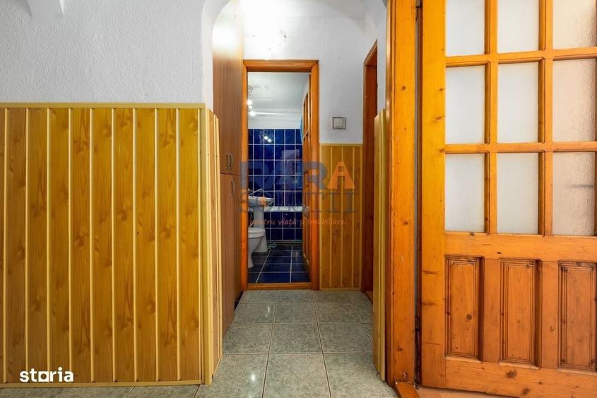 Apartament cu 3 camere decomandat în Horia