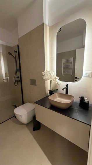 Apartament cu 3 camere decomandat în Lujerului