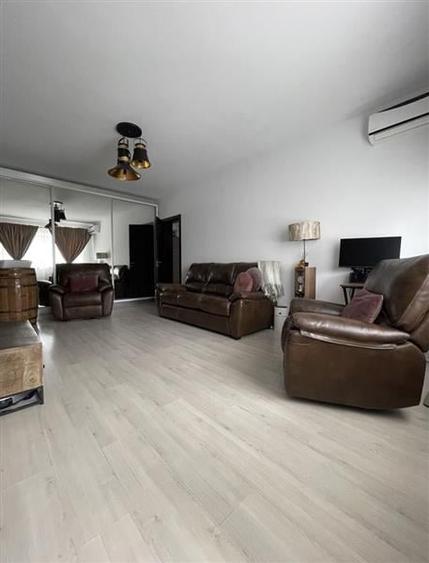 Apartament cu 2 camere decomandat în Sânpetru