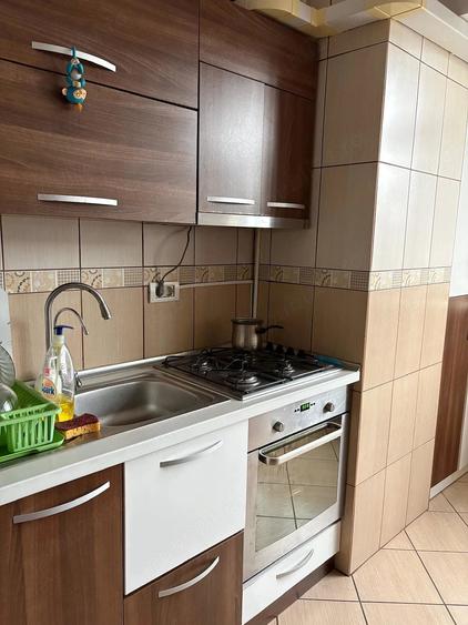 Apartament cu 3 camere semidecomandat în Burdujeni