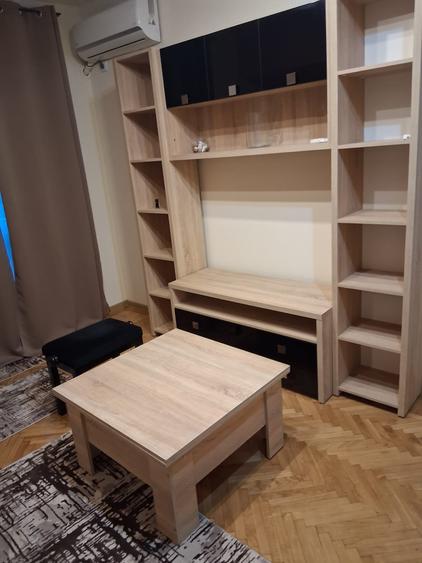 Apartament cu 2 camere semidecomandat în P-ța Romană