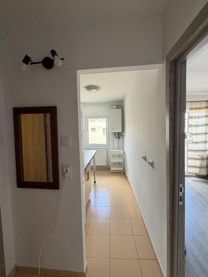 Ofer spre inchiriere garsoniera - 1