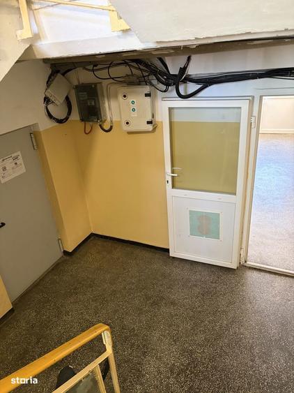 Apartament cu 3 camere decomandat în Valea Oltului