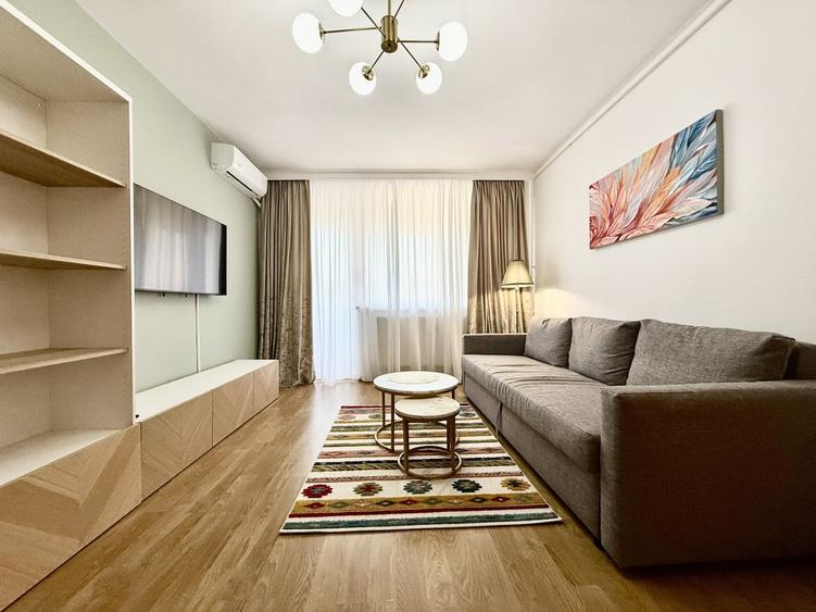 Apartament cu 2 camere decomandat, mobilat în P-ța Unirii