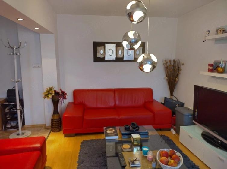 Apartament cu 2 camere decomandat în Calea Dumbrăvii