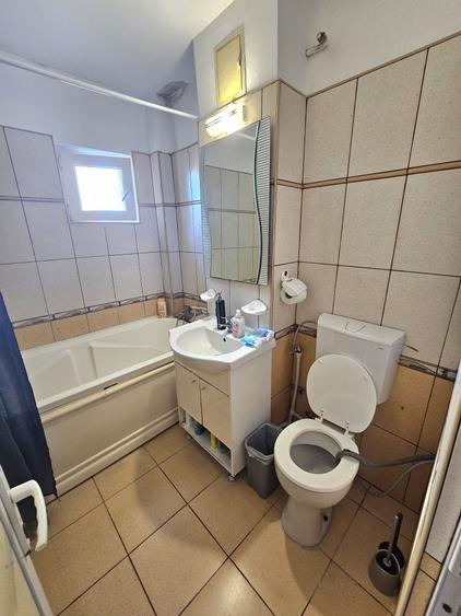 Apartament cu 2 camere decomandat în Faleza Nord