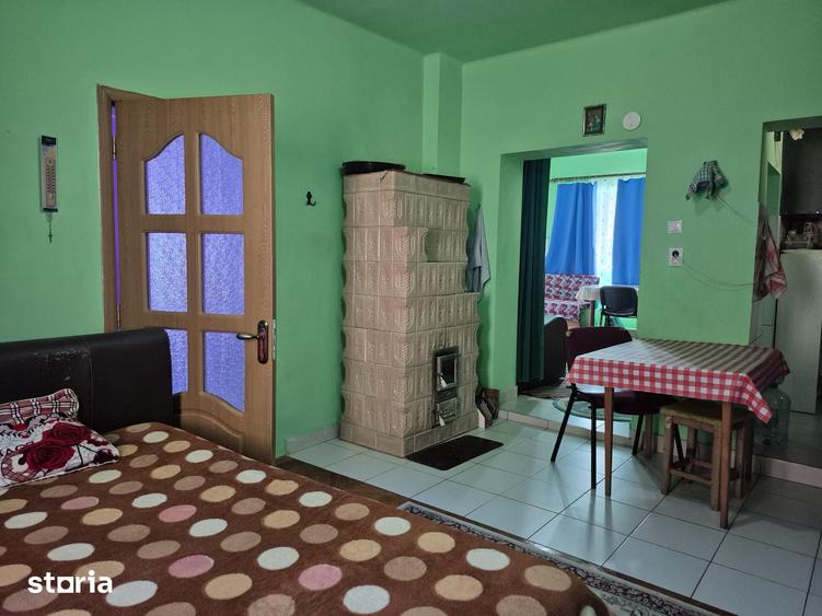 Casă cu Teren 100 Mp în Firiza