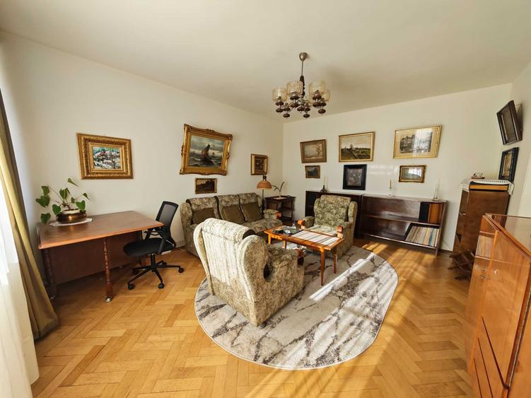 Apartament cu 2 camere decomandat în Semicentral