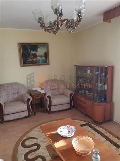 Apartament cu 3 camere decomandat în Dorobanți 1