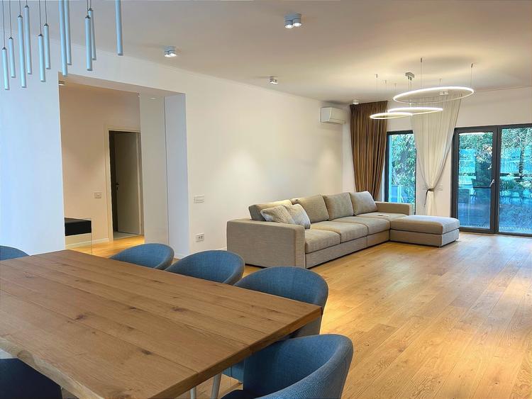Apartament cu 4 camere semidecomandat, mobilat în Dorobanți