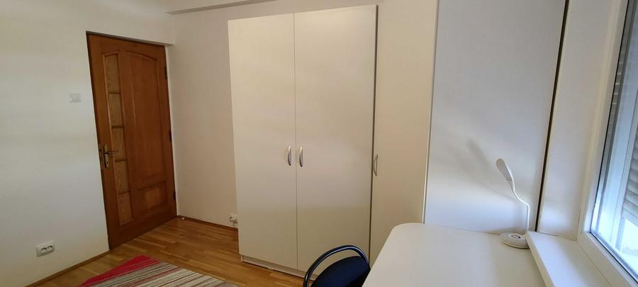 Apartament cu 3 camere decomandat în Nerva Traian