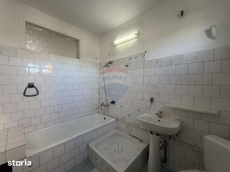 Casă cu 6 camere cu Teren 390 Mp în Floreasca