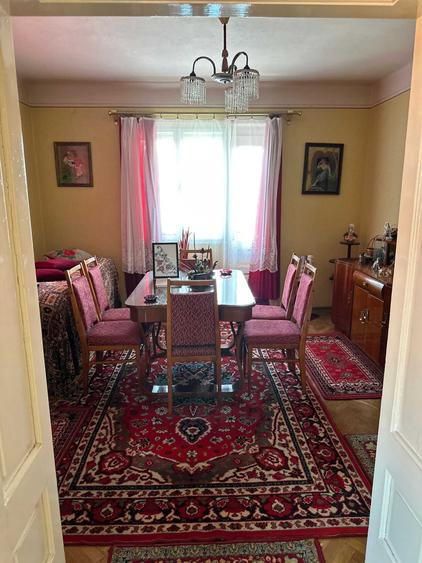 Casă cu 4 camere în Reghin
