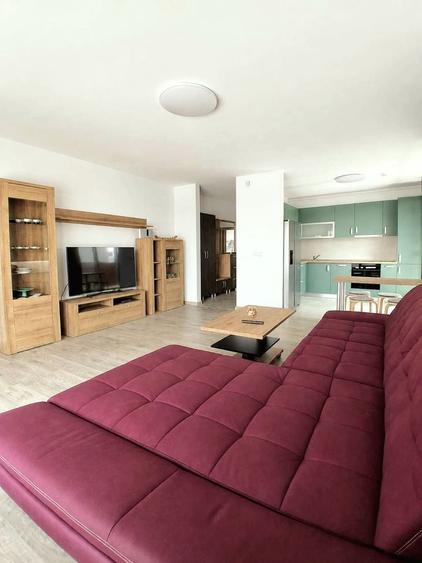 Penthouse cu 2 camere decomandat, mobilat în Aradului
