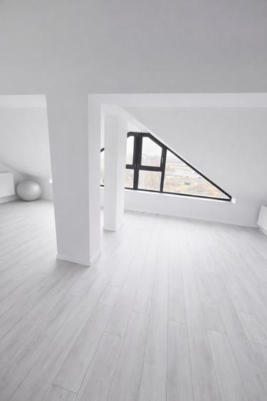 Duplex cu 5 camere cu Piscina în Bujoreni