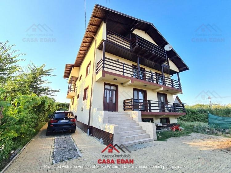 Casă cu 7 camere cu Teren 1100 Mp în Central