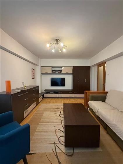 Apartament cu 2 camere decomandat, mobilat în Brâncoveanu