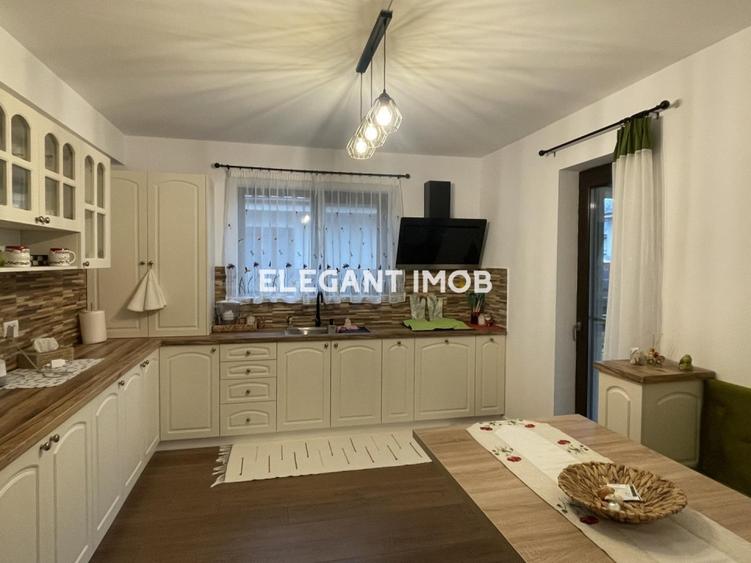 Casă cu 4 camere cu Teren 500 Mp în Corbeanca