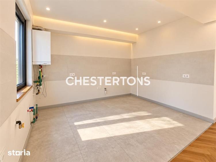 Casă cu 5 camere cu Teren 357 Mp în Central