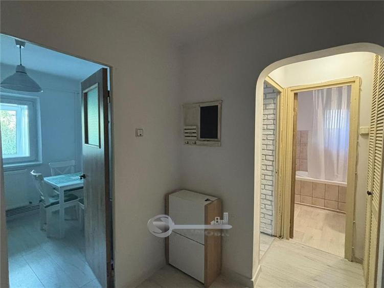 Apartament cu 2 camere decomandat în Nicolina