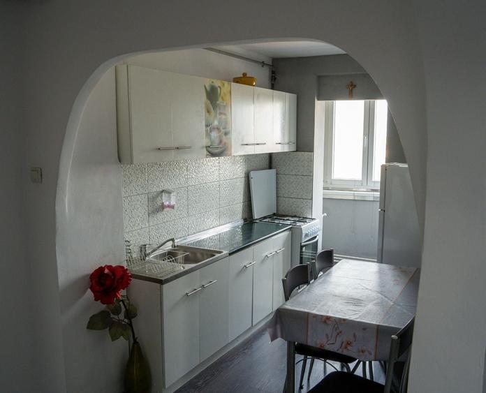 Apartament cu 2 camere decomandat în Cetății