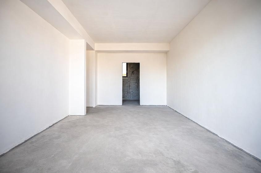 Apartament cu 3 camere decomandat în Delfinariu