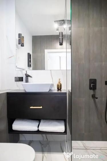 Apartament cu 3 camere decomandat în Andrei Mureșanu