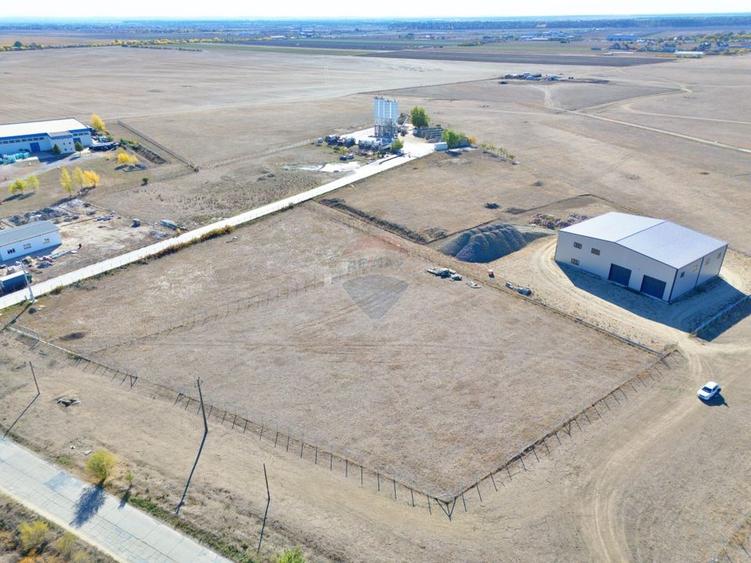 Teren Construcții intravilan de 4800 mp, în Vladimirescu