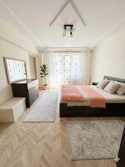 Apartament cu 2 camere decomandat în Spitalul Județean