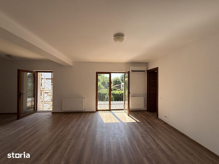 Casă cu 7 camere cu Teren 530 Mp în Berceni