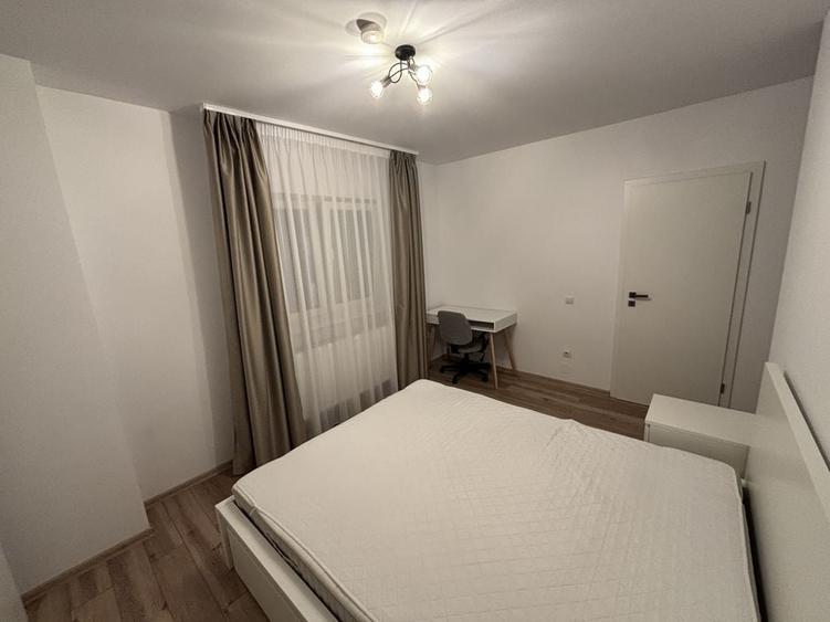 Apartament cu 3 camere decomandat în Vest