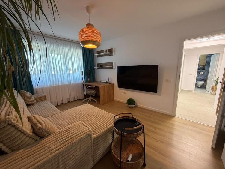 Apartament cu 2 camere decomandat în Olteni