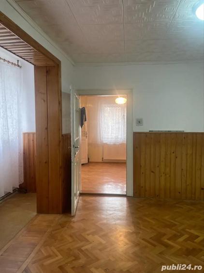Vand casa caramida , zona linistita , str. Rodnei - 1