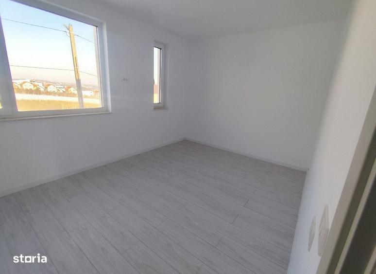 Casă cu 4 camere cu Teren 220 Mp în Rediu