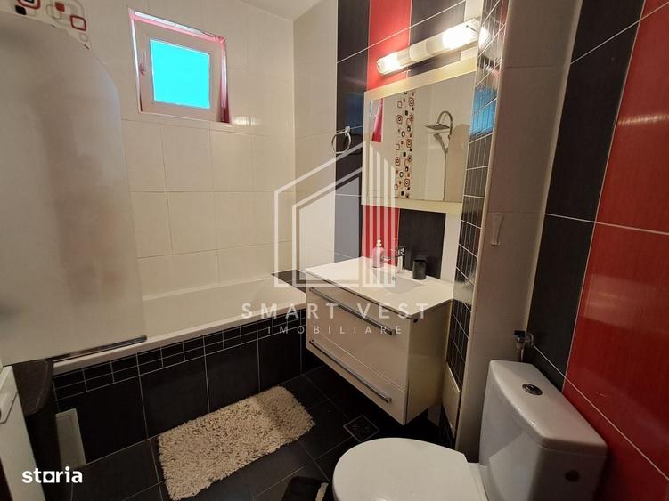 Apartament cu 3 camere decomandat în Micro 16