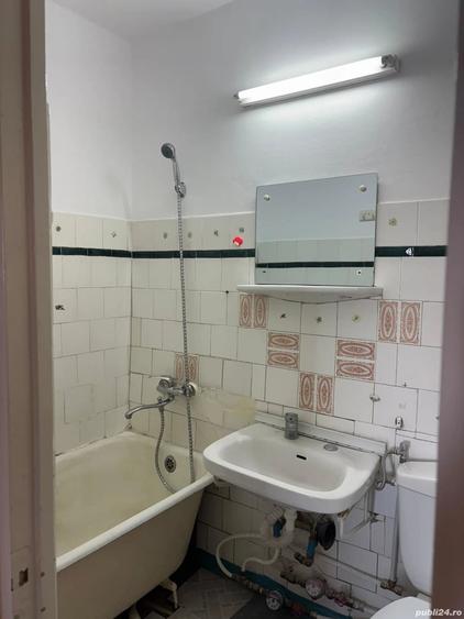 Apartament cu 2 camere semidecomandat în Micro 19