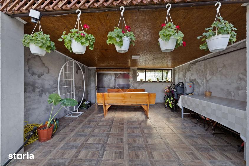 Casa in Pecica, gata de mutare renovata ?i complet utilata - 2