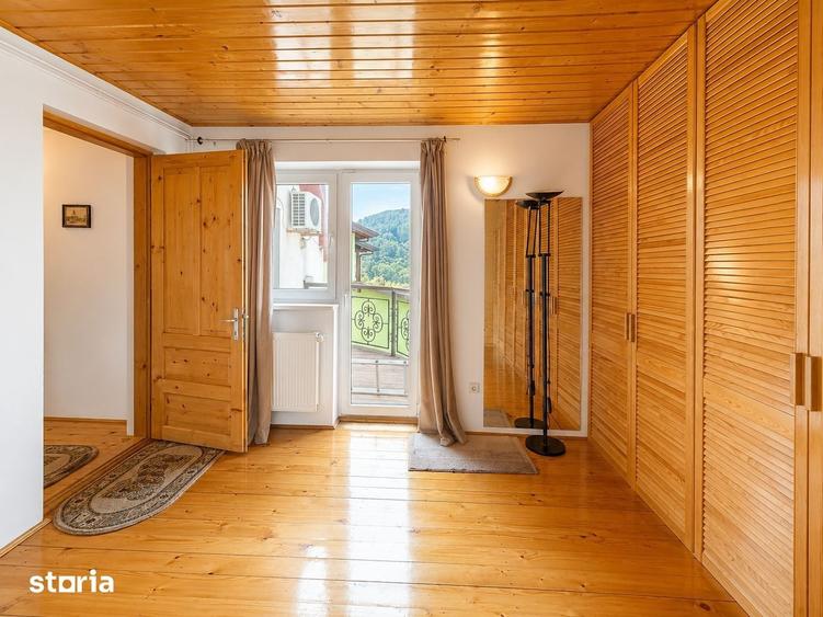 Casă cu 4 camere cu Teren 250 Mp în Bartolomeu