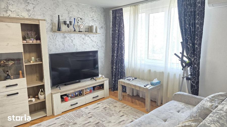 Vand apartament 3 camere in Deva, Piata Victoriei, mobilat, utilat - 1