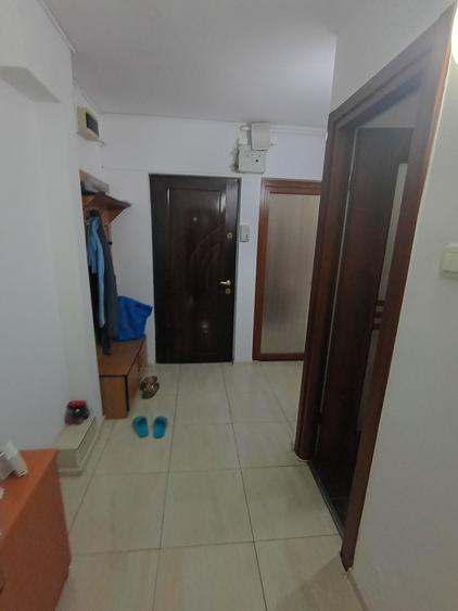Apartament cu 3 camere decomandat în Inel II