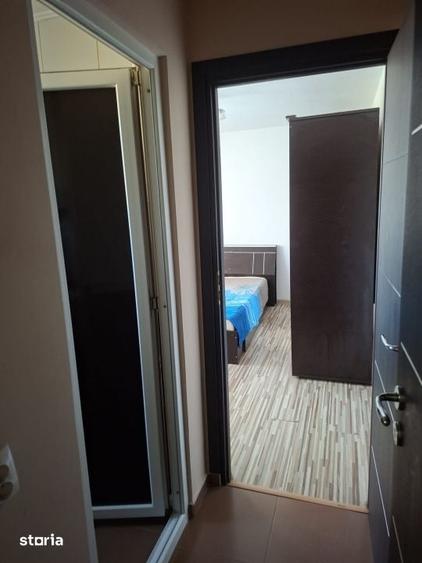 Apartament cu 3 camere decomandat în Calea București