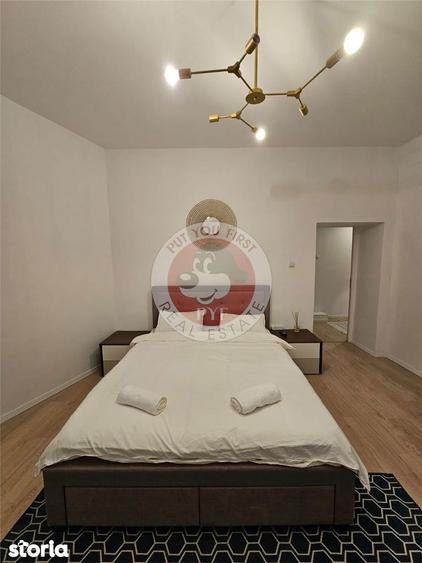 Apartament cu 4 camere decomandat în Romană