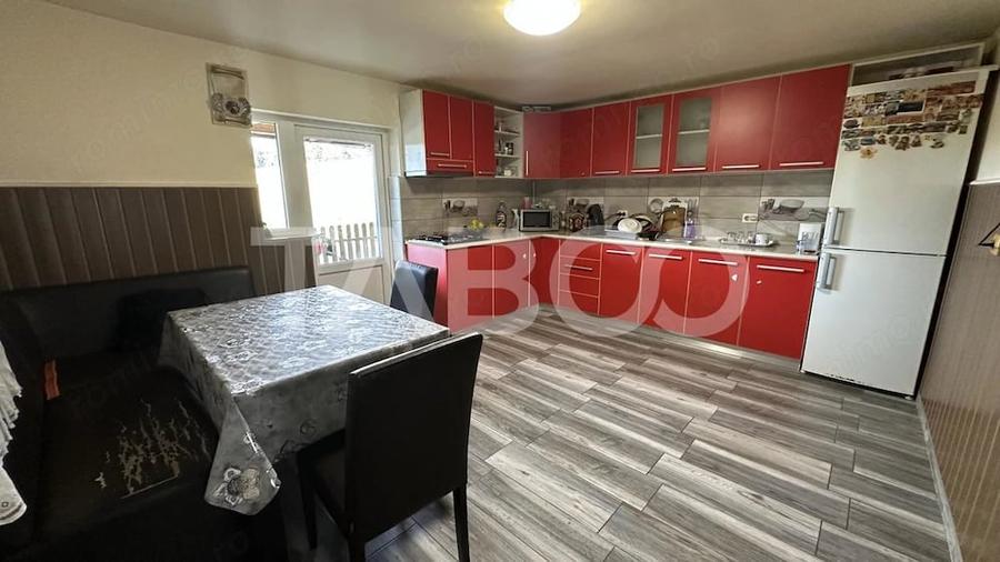 Casa individuala cu intrare de la 2 strazi 4 camere Poplaca Sibiu - 18