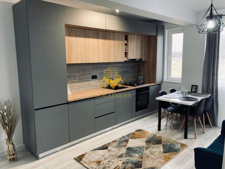 Apartament cu 3 camere semidecomandat în Florești
