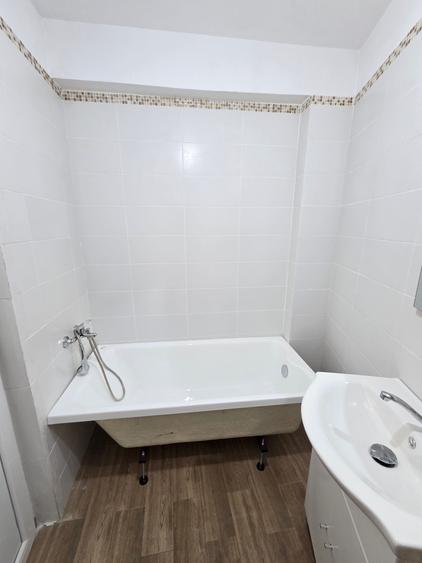 Apartament cu 2 camere decomandat în Drumul Taberei