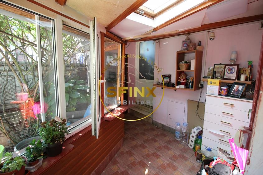 Casă individuală cu 5 camere cu Canalizare în Gara de Nord