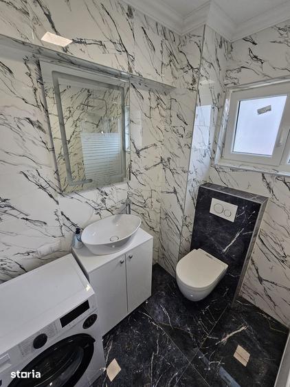 Apartament cu 3 camere decomandat în Dâmbul Rotund