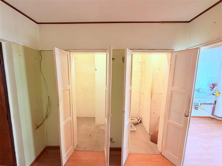 Apartament cu 2 camere semidecomandat în Piața Unirii
